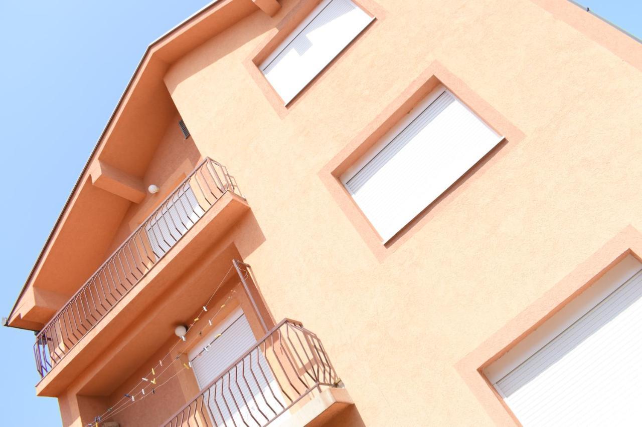 Apartments Holiday Vranje Dış mekan fotoğraf