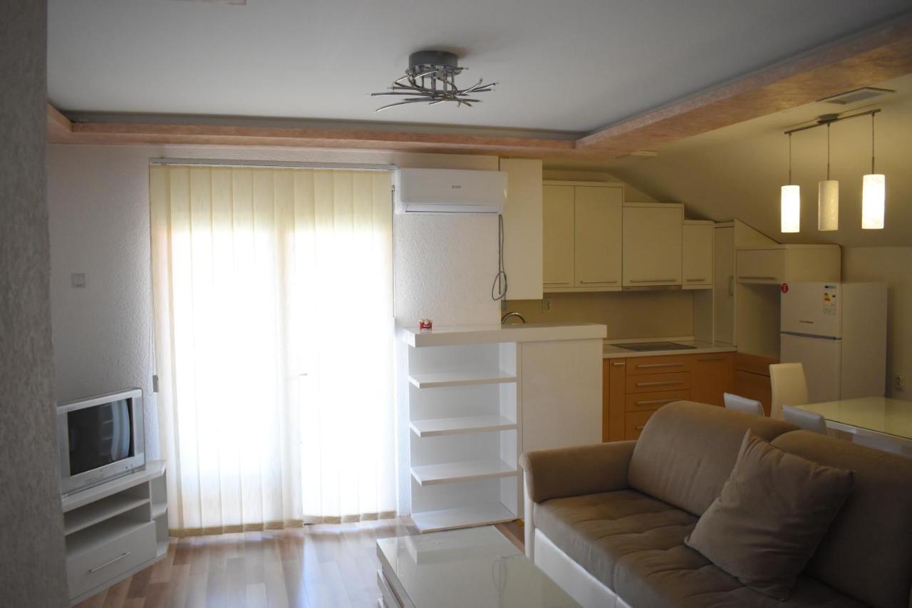 Apartments Holiday Vranje Dış mekan fotoğraf