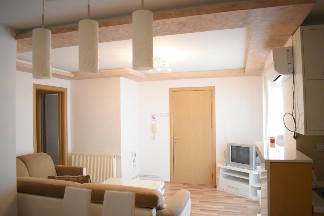Apartments Holiday Vranje Dış mekan fotoğraf