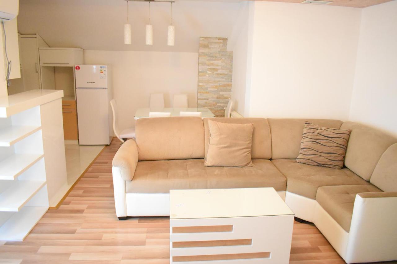 Apartments Holiday Vranje Dış mekan fotoğraf