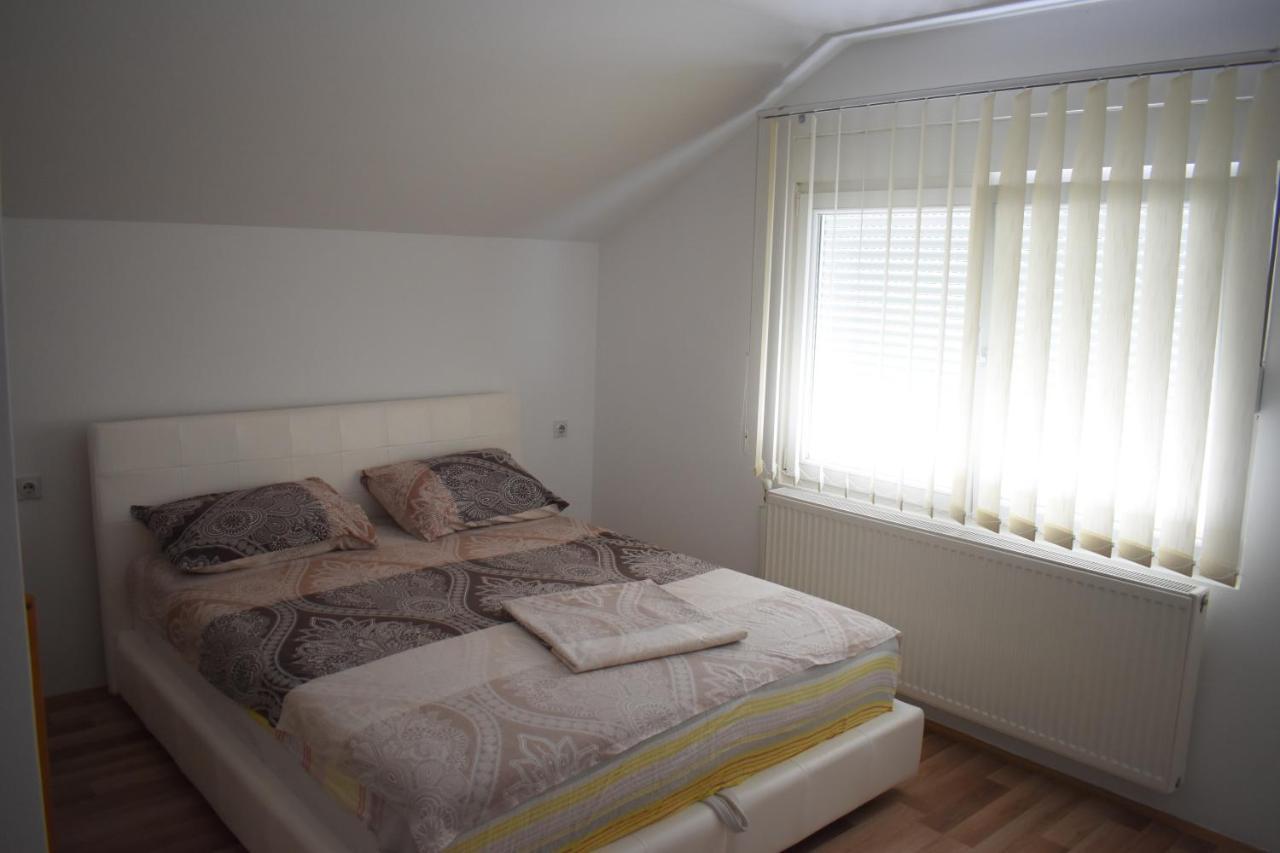 Apartments Holiday Vranje Dış mekan fotoğraf