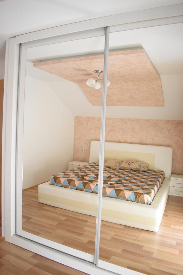 Apartments Holiday Vranje Dış mekan fotoğraf