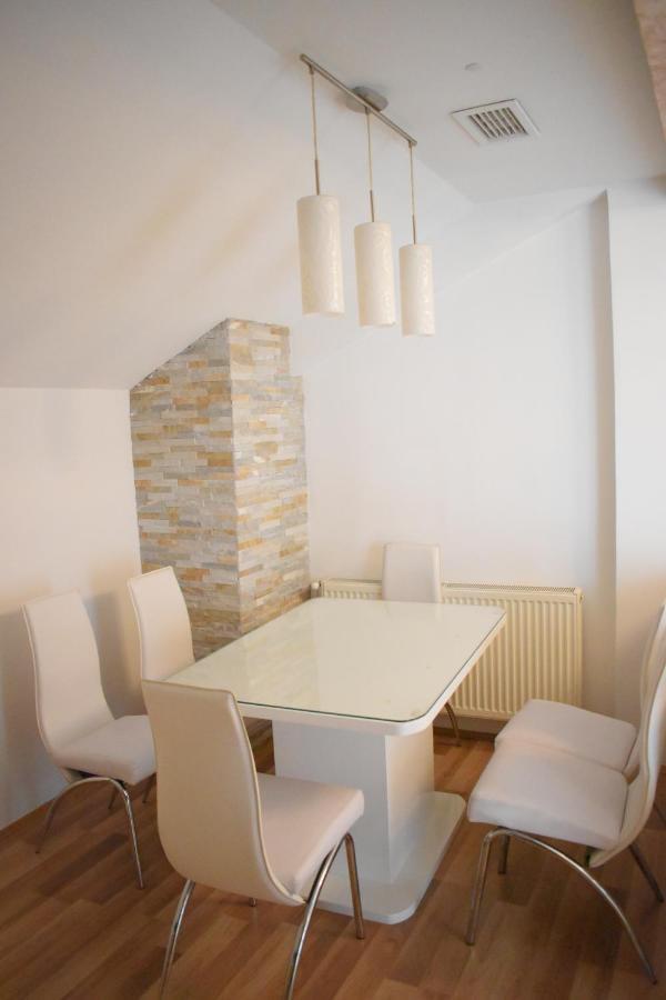 Apartments Holiday Vranje Dış mekan fotoğraf