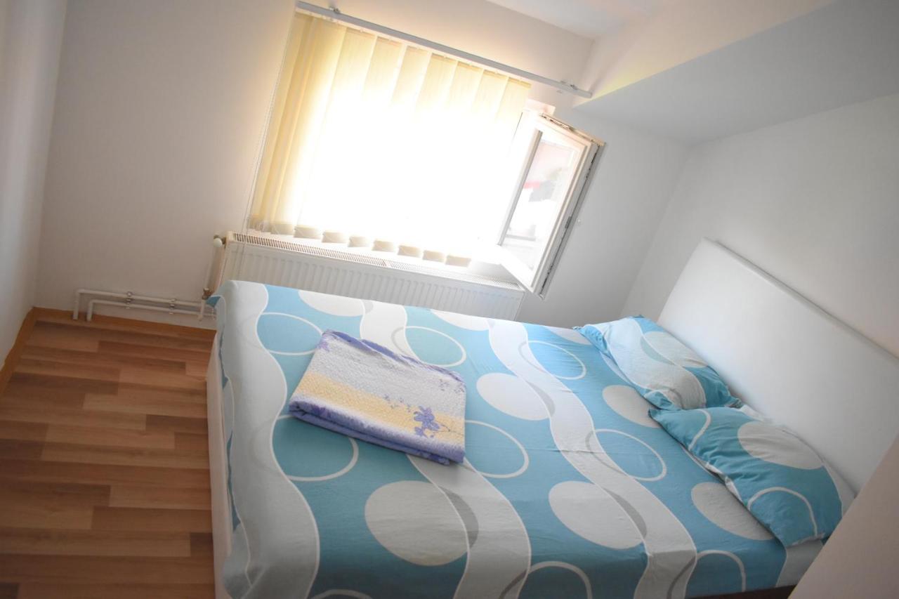 Apartments Holiday Vranje Dış mekan fotoğraf